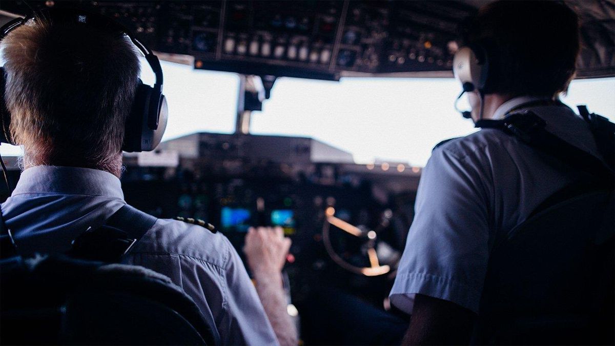 153 yolculu uçakta felaketin eşiğinden dönüldü! Pilotların ikisi de uyuyakaldı