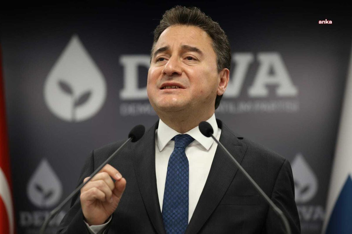 Babacan'dan Gelecek Partisi'nin kapanışına teşekkür mesajı