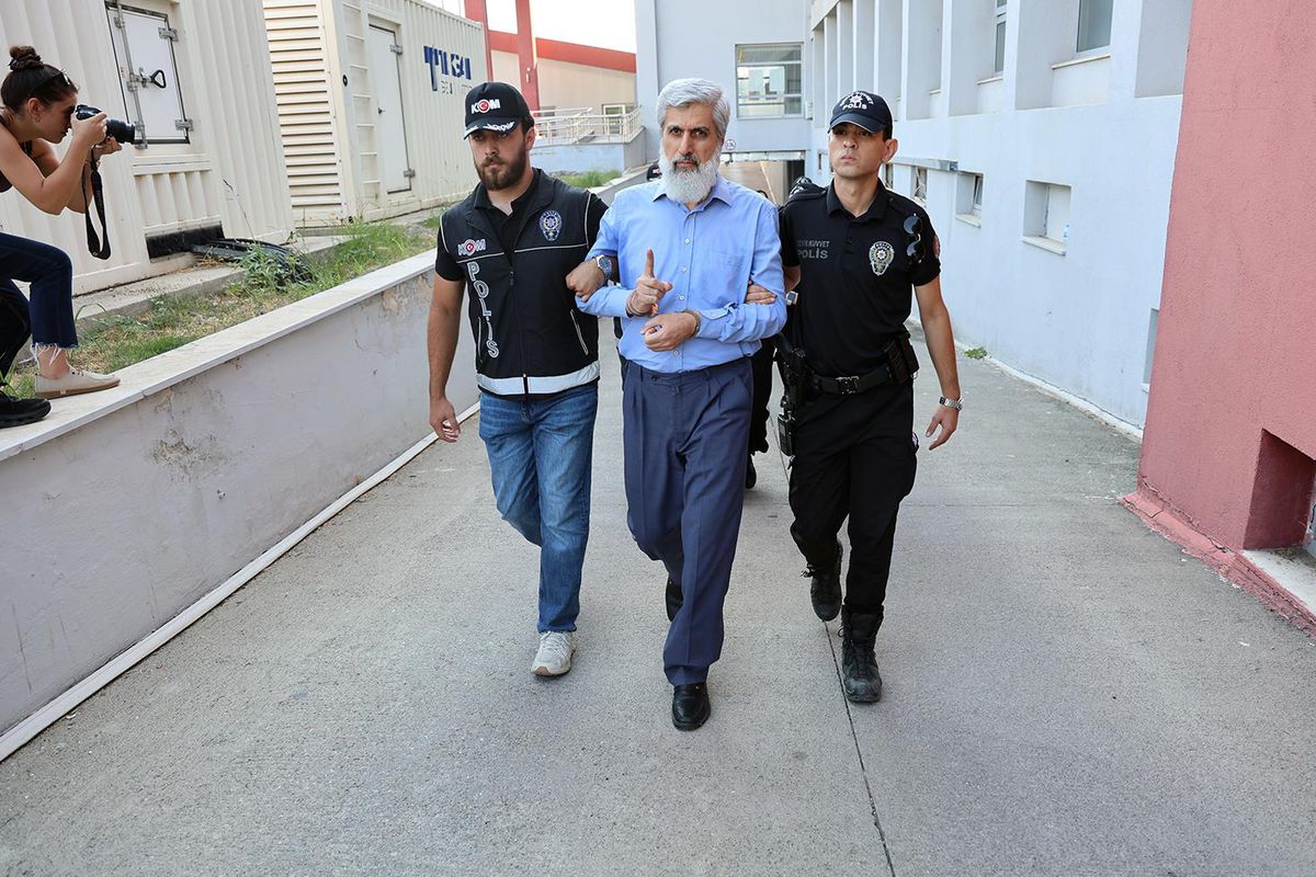 "Alparslan Kuytul Suç Örgütü" operasyonuyla ilgili provokatif paylaşım yapan öğretmene soruşturma