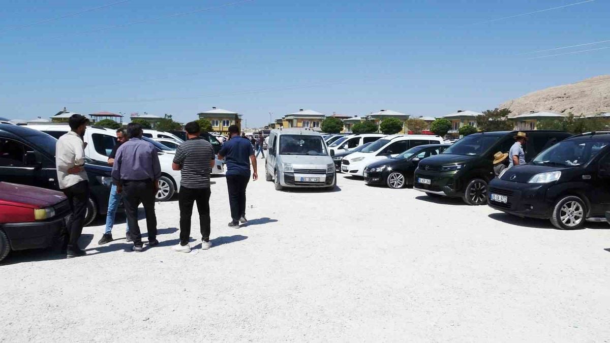 Van'da İkinci El Oto Pazarında Durgunluk