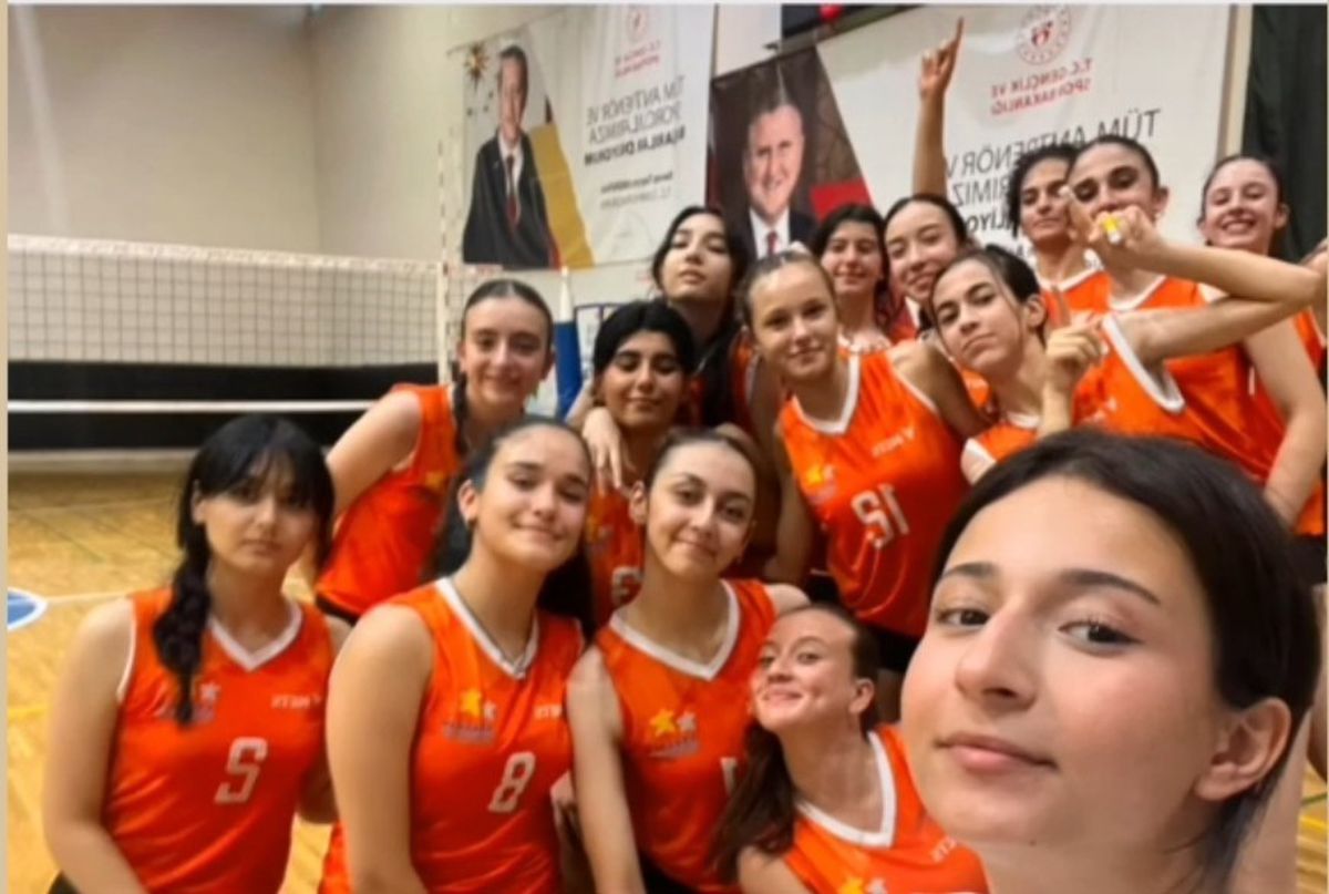 Malatya Voleybol Takımı Türkiye Finalleri'nde İlk 8'de