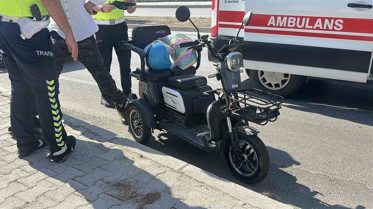 Burdur'da Motosiklet Kazası: Sürücü Yaralandı