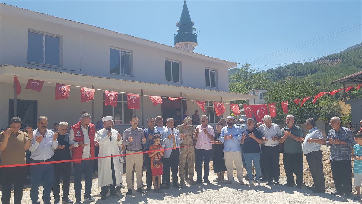 Depremde Yıkılan Hasanlök Mahalle Camisi Yeniden İbadete Açıldı