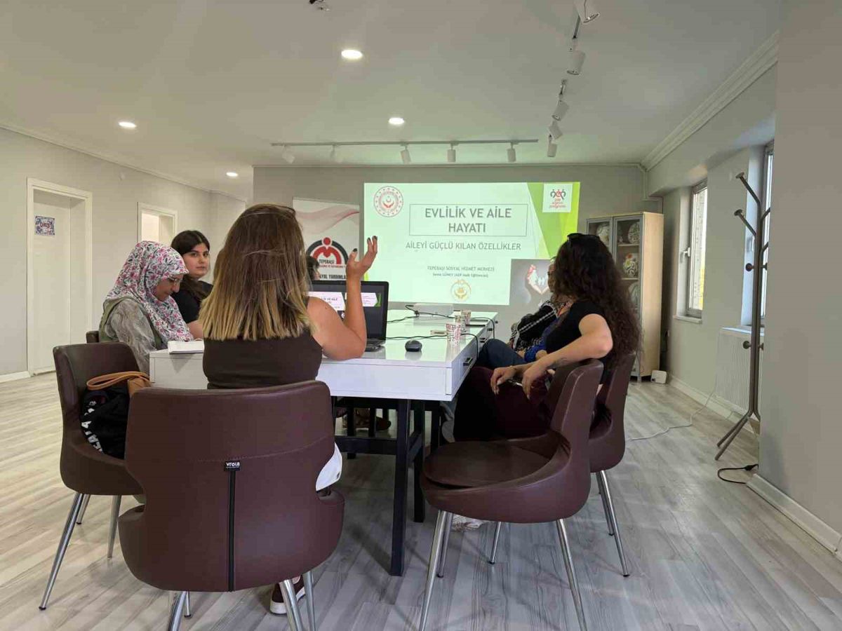 Eskişehir'de Aile Eğitim Programıyla Aile Yaşamı Güçlendiriliyor