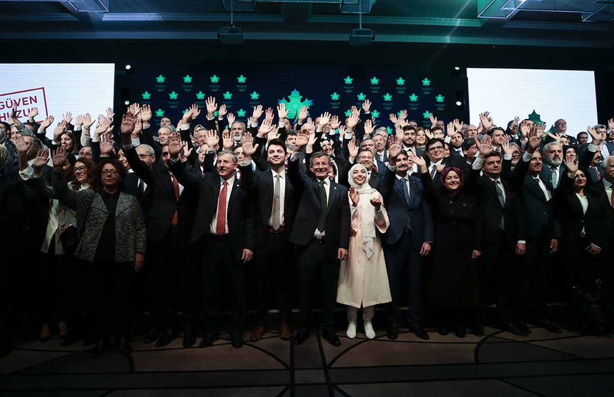 Gelecek Partisi fesih kararı aldı