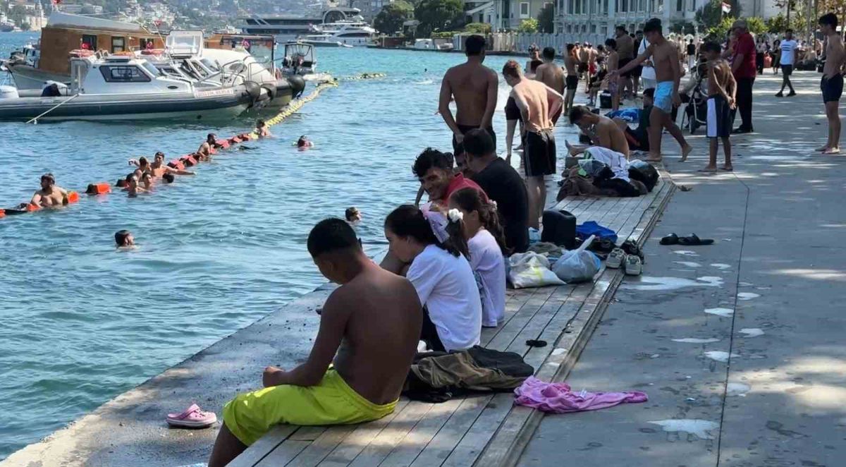 Sıcak Hava İstanbul'da Sahilleri Doldurdu