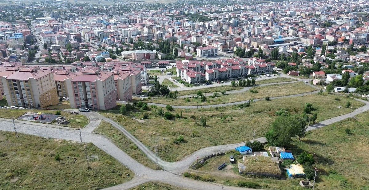 Kars'ta Yapı Ruhsatı Rekoru: Bölge Birincisi Kars