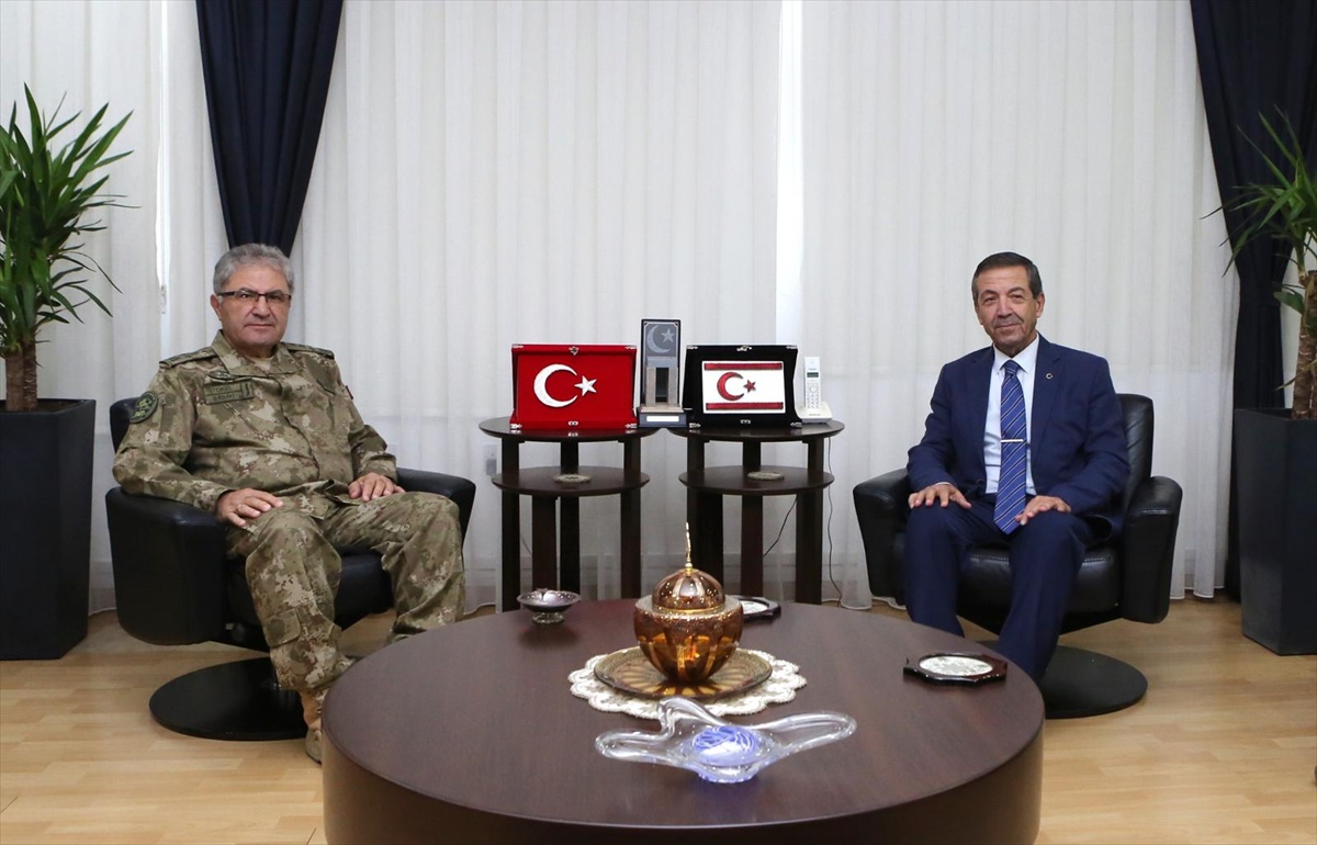 KKTC Bakanı: Türk askeri varlığı hayati önemde