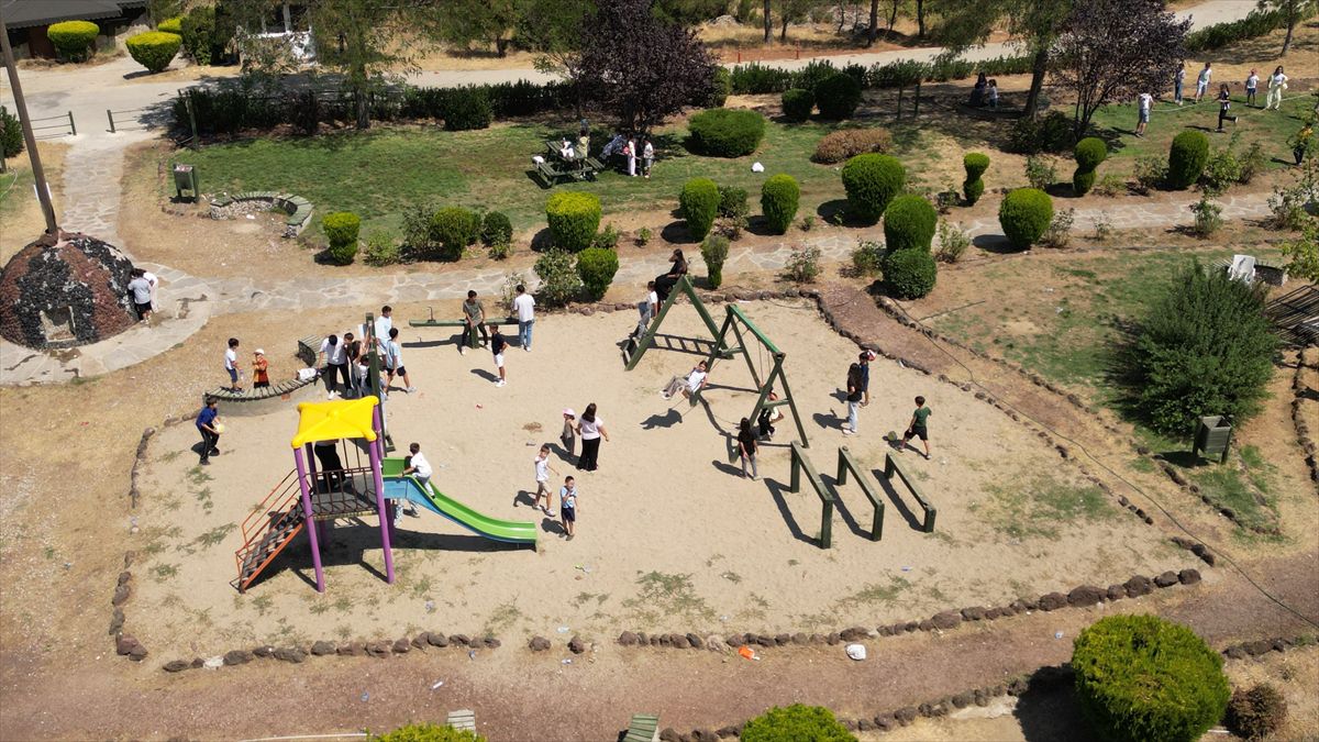 Kula'da Kuran Kursu Öğrencilerine Gezi ve Piknik