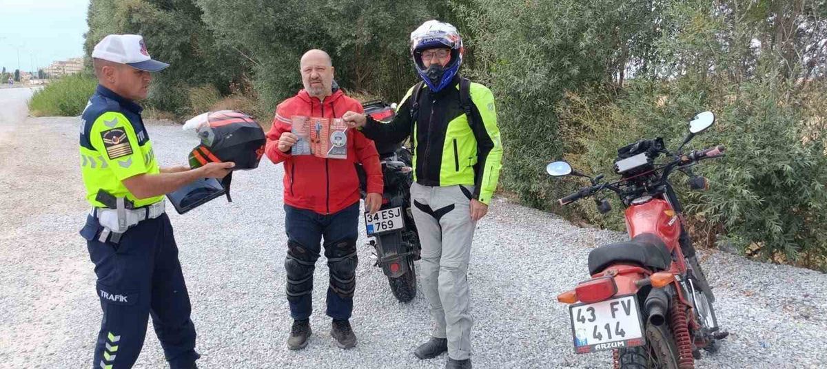 Kütahya'da Motosiklet Sürücülerine Özel Trafik Denetimi ve Bilgilendirme