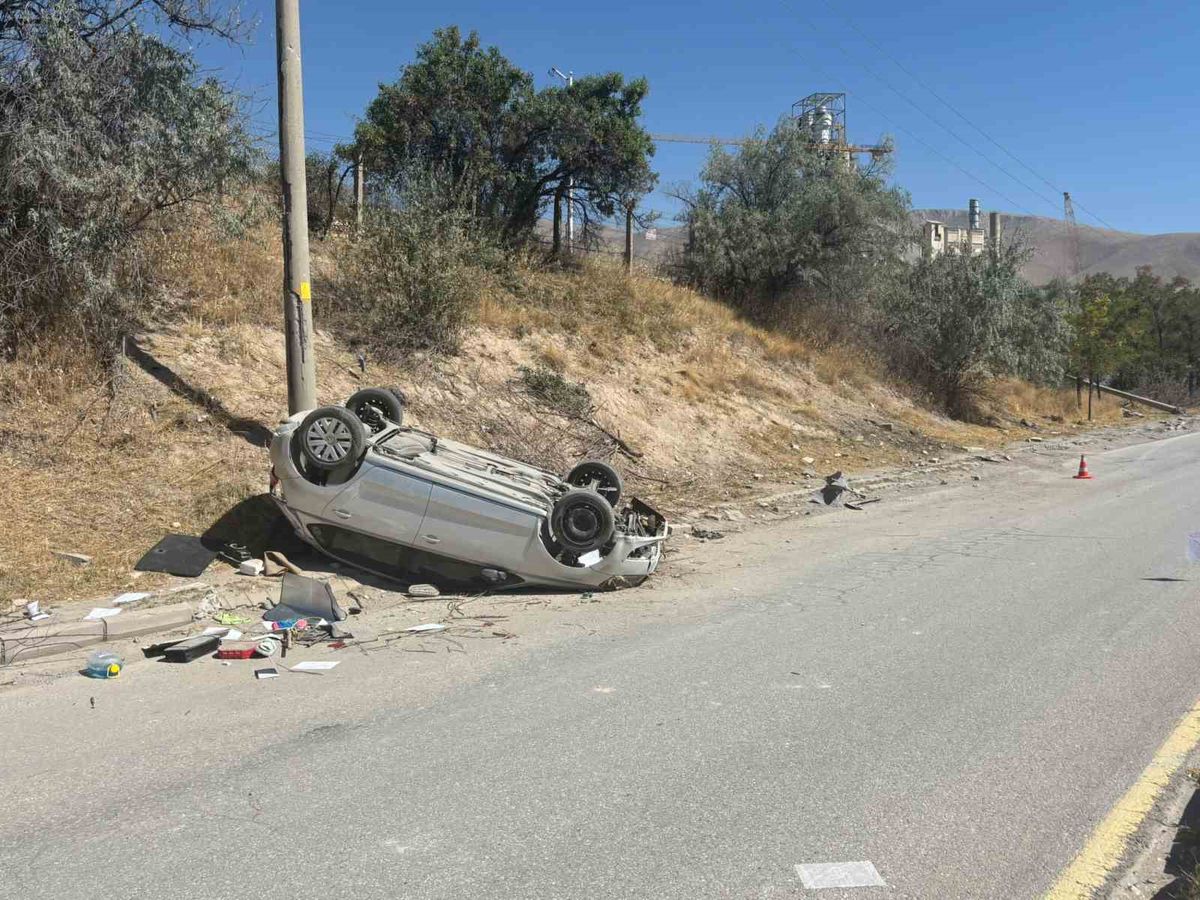 Niğde'de Kontrolden Çıkan Otomobil Takla Attı: 1 Yaralı