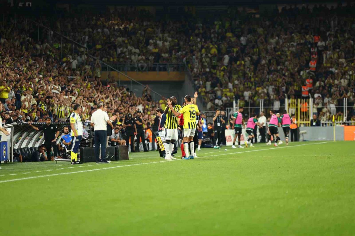 Lukaku, Fenerbahçe formasıyla Süper Lig'de ilk maçına çıktı