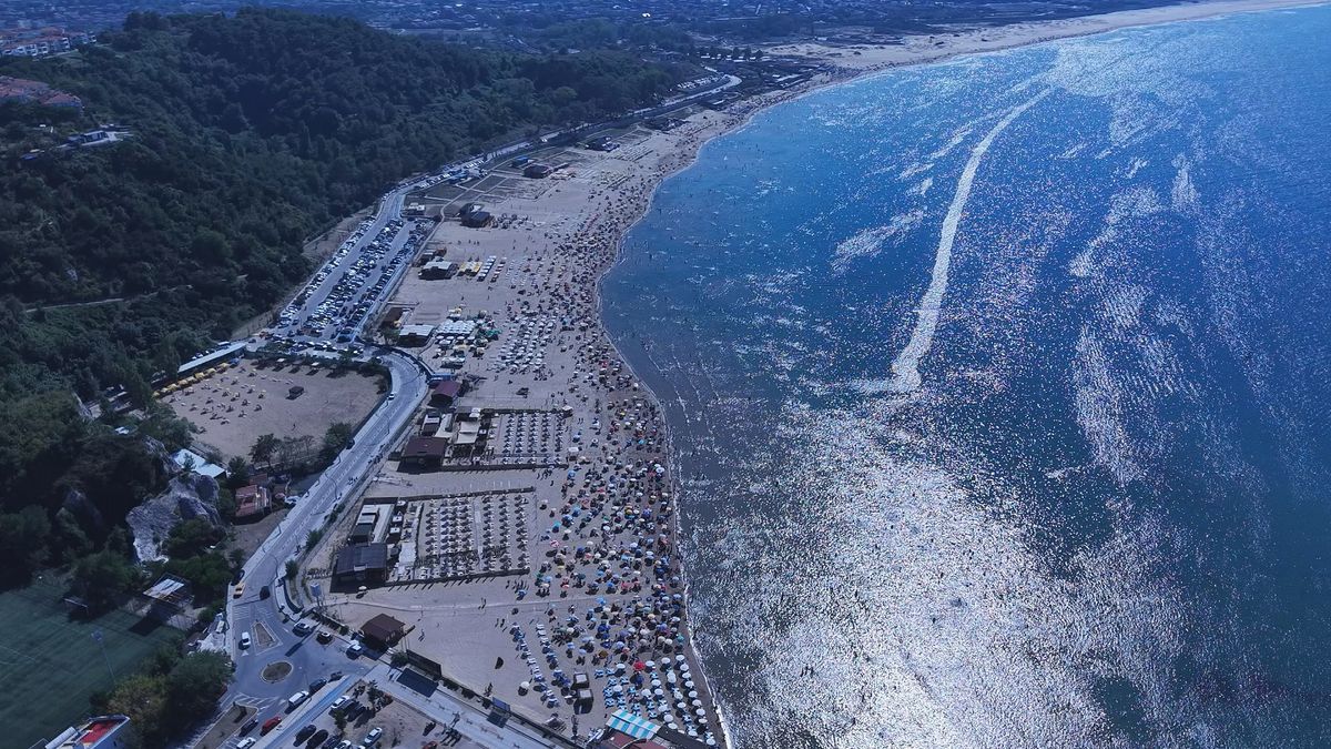 Şile plajlarında yoğunluk ve işletmecilerin sezon değerlendirmesi