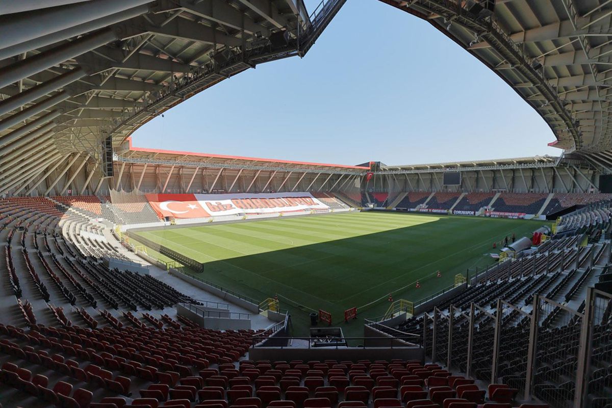 Süper Lig'in yeni stadı ilk maça hazır