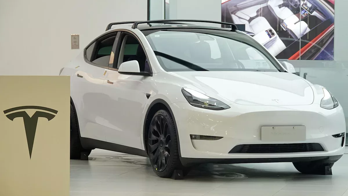 Tesla Çin'de 3 Milyon Aracı Geri Çağırıyor: Gizli Acil Kapı Kolları Risk Oluşturuyor