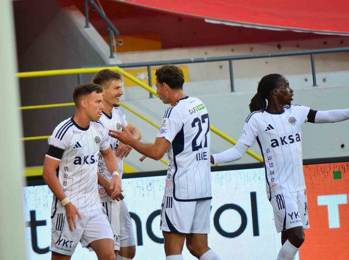 Kasımpaşa, Çorum'da öne geçti: İlk yarı 1-0