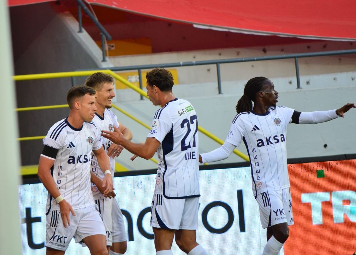 Çorum FK - Kasımpaşa: İlk 15 Dakikada Konuk Ekip Önde