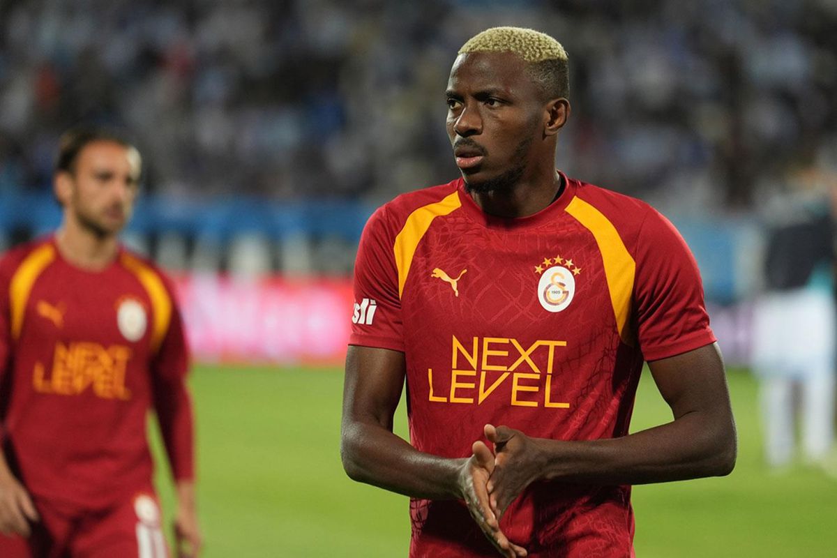 Victor Osimhen Galatasaray tarihine geçti