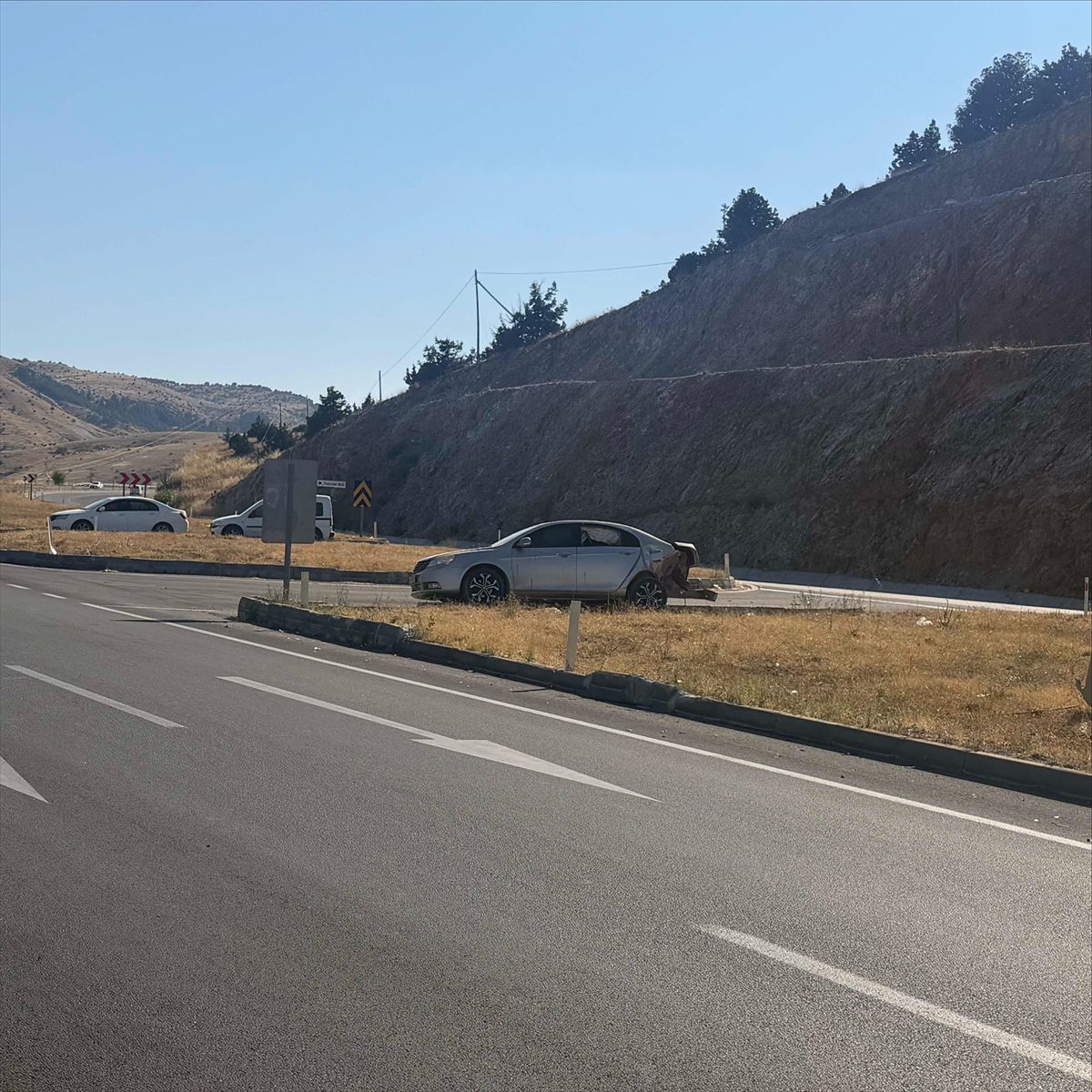 Emirdağ'da iki otomobil çarpıştı: 7 yaralı