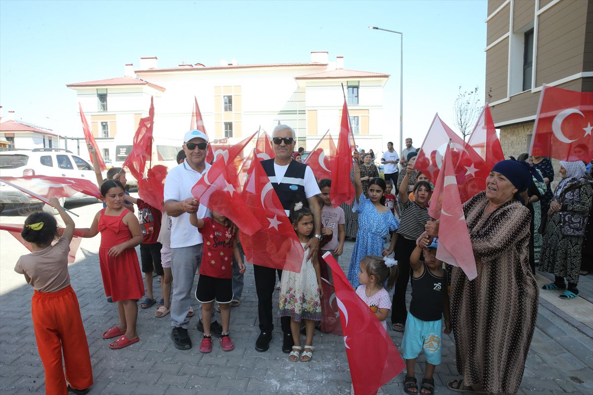 Ahıska Türkleri Ahlat'ta yeni yuvalarına kavuştu