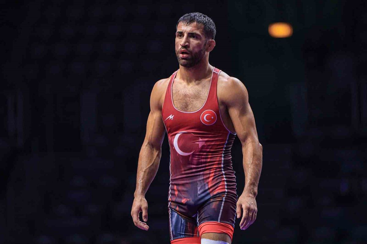 Milli güreşçi Murat Fırat'tan Akdeniz Oyunları'nda bronz madalya