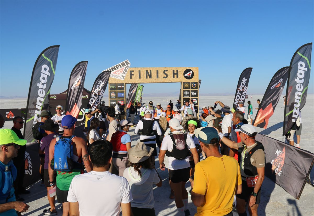 Aksaray'da 13 ülkeden 750 sporcuyla ultra maraton