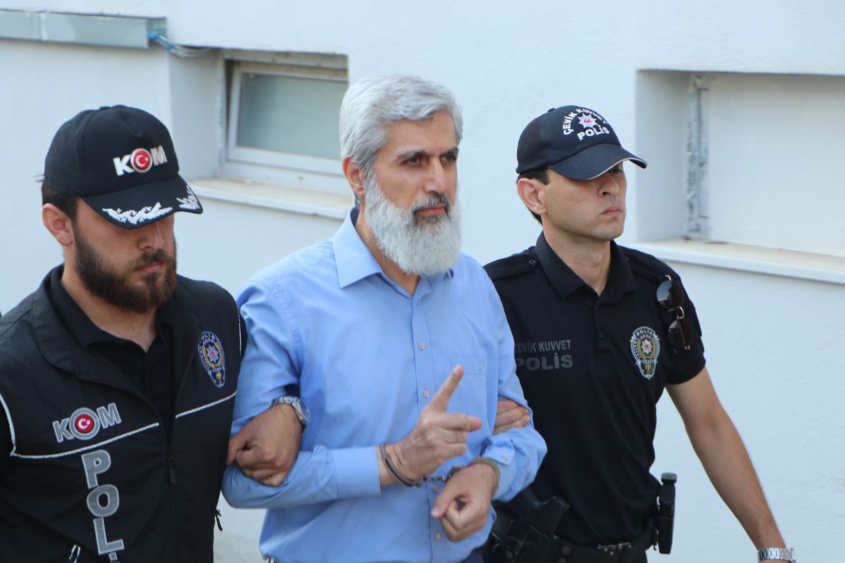 Alparslan Kuytul ve eşi tutuklandı