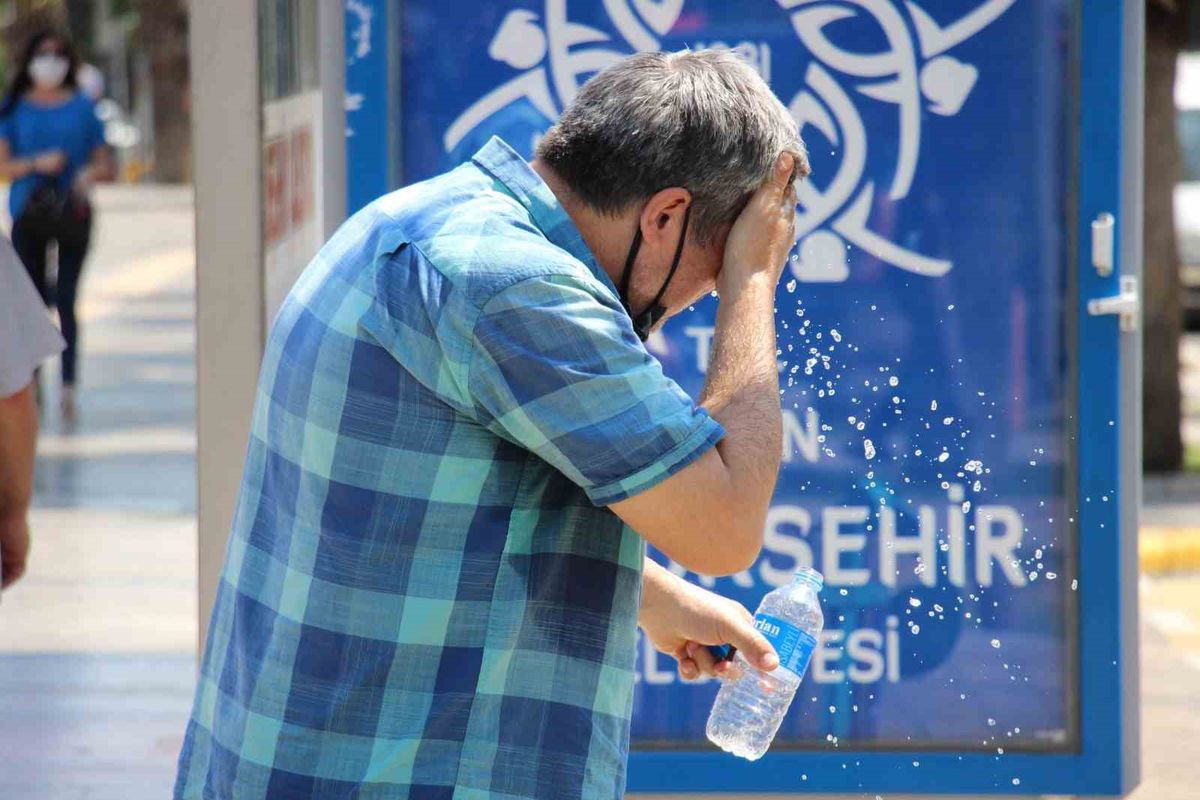 Aydın'da Yeni Haftada Kavurucu Sıcaklar: 42 Derece Bekleniyor