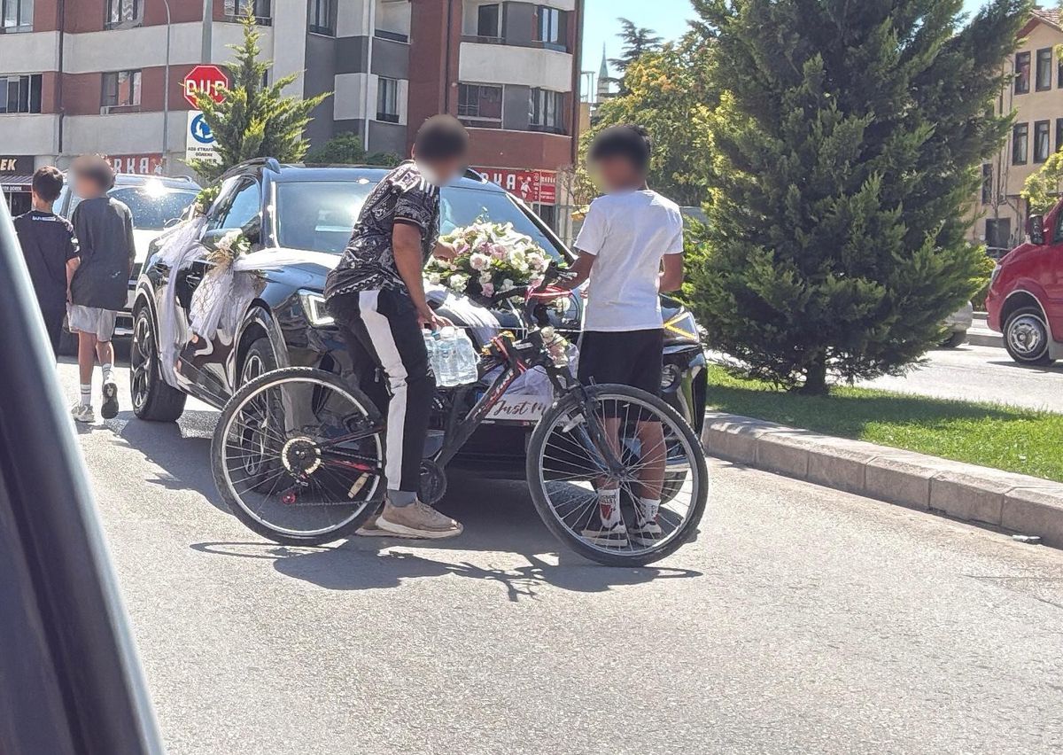 Eskişehir'de Bisikletli Çocukların Bahşiş Tehlikesi