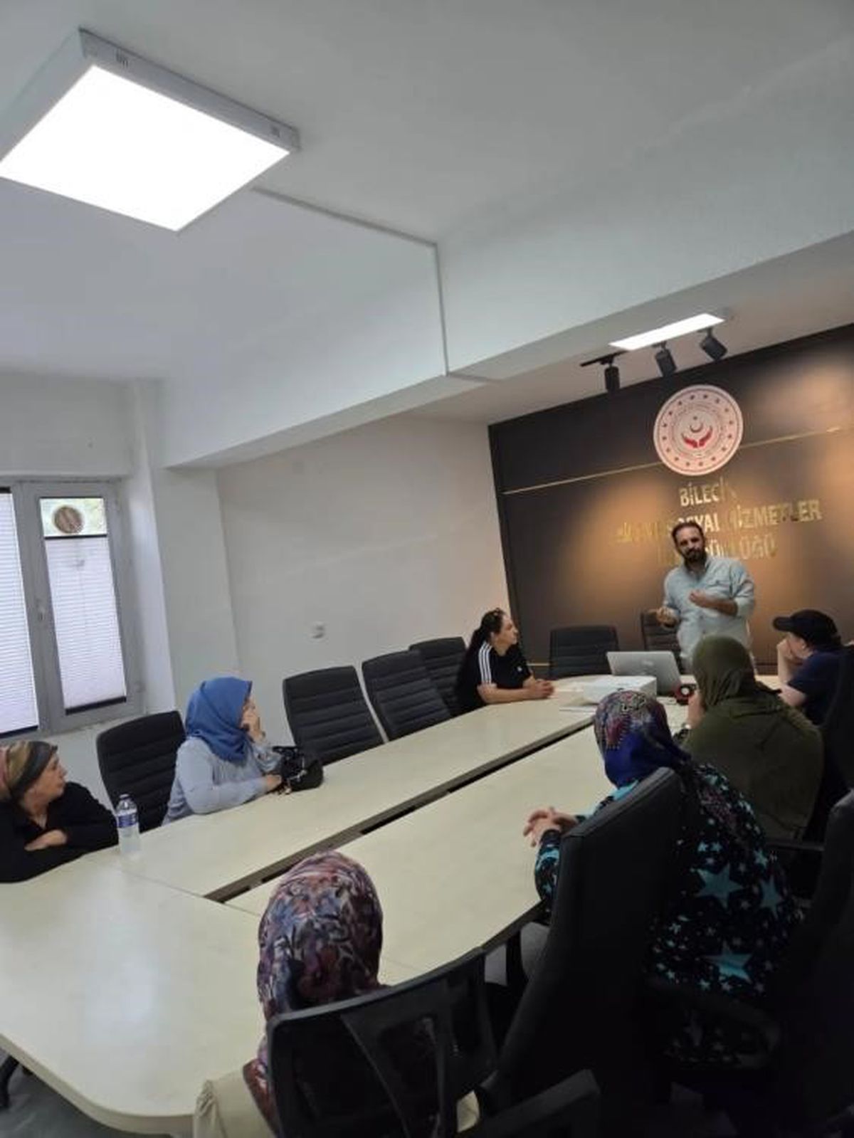 Bilecik'te ailelere iletişim ve bağımlılıkla mücadele eğitimi