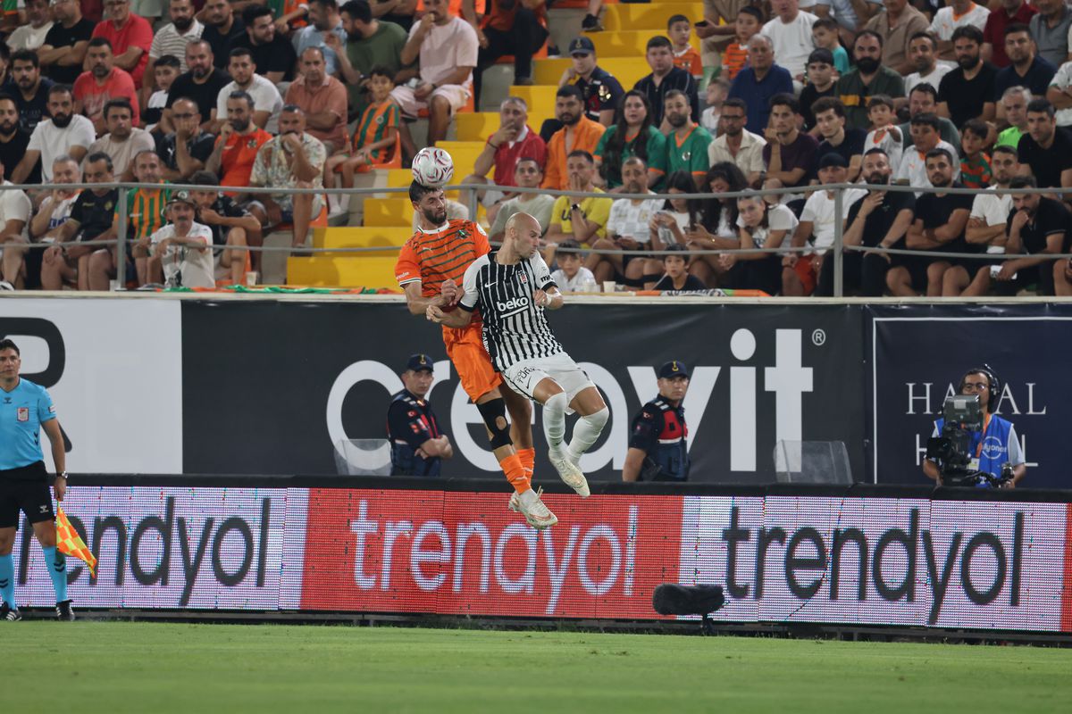 Alanyaspor Beşiktaş'ı 1-0 Mağlup Etti