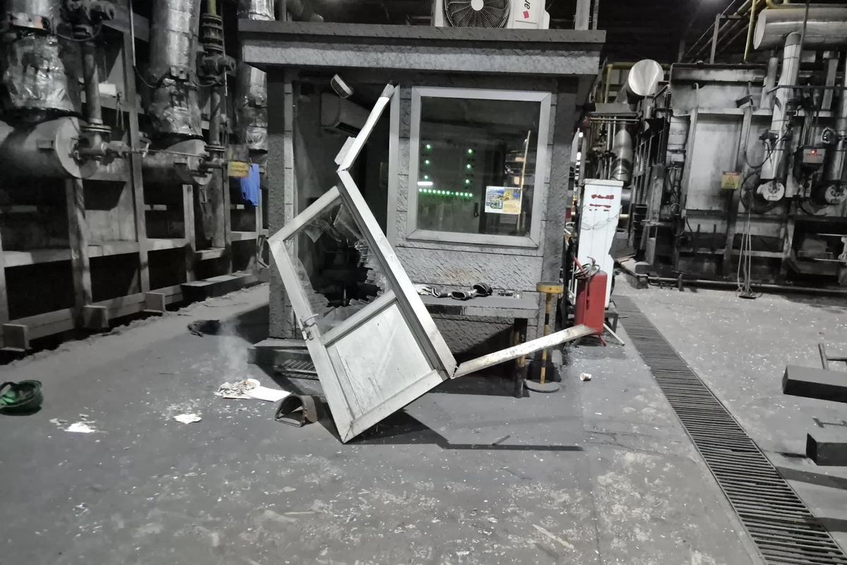Demir çelik fabrikasında patlama! Yaralılar var
