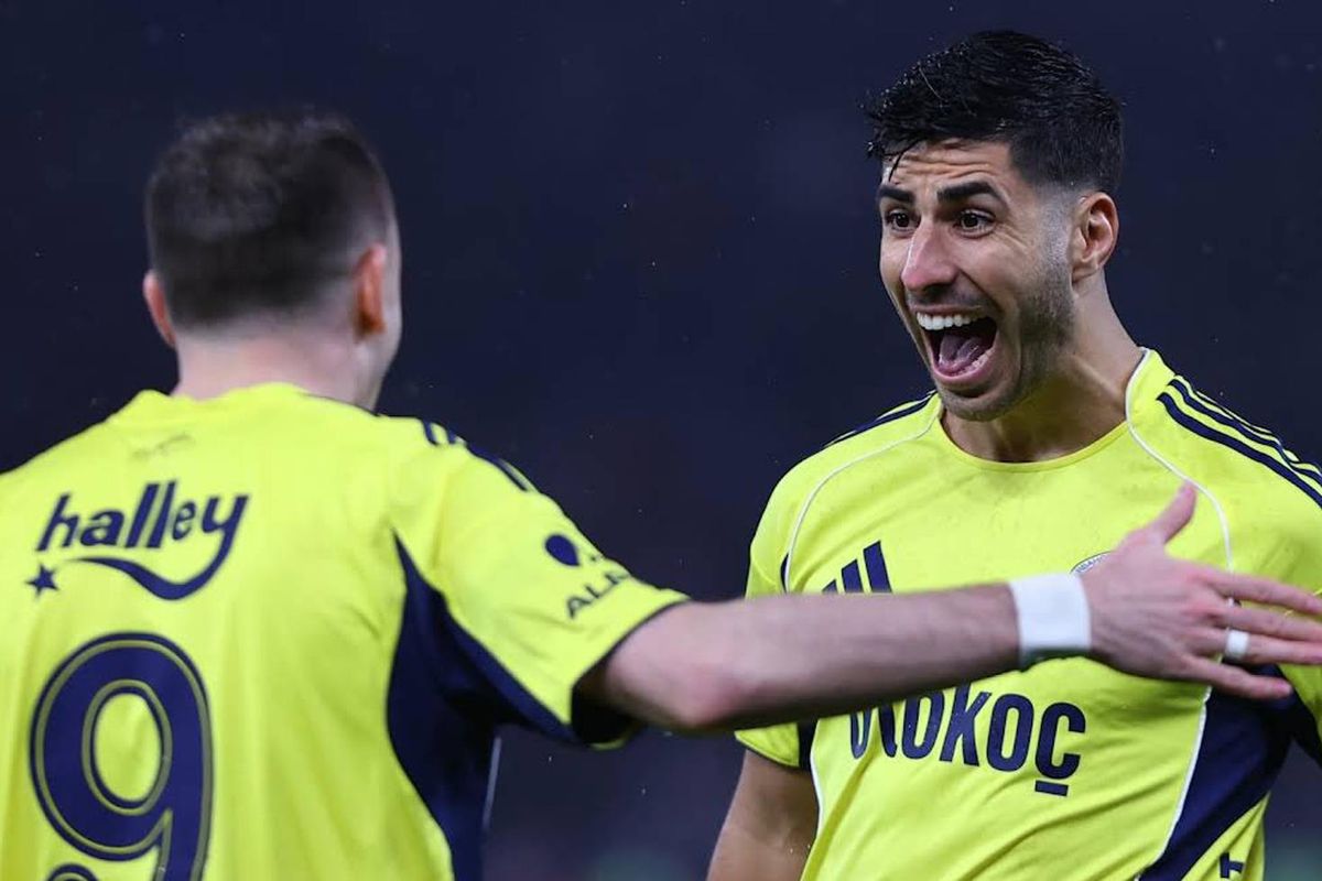 Fenerbahçe'ye kritik maçlar öncesi iki kötü haber birden