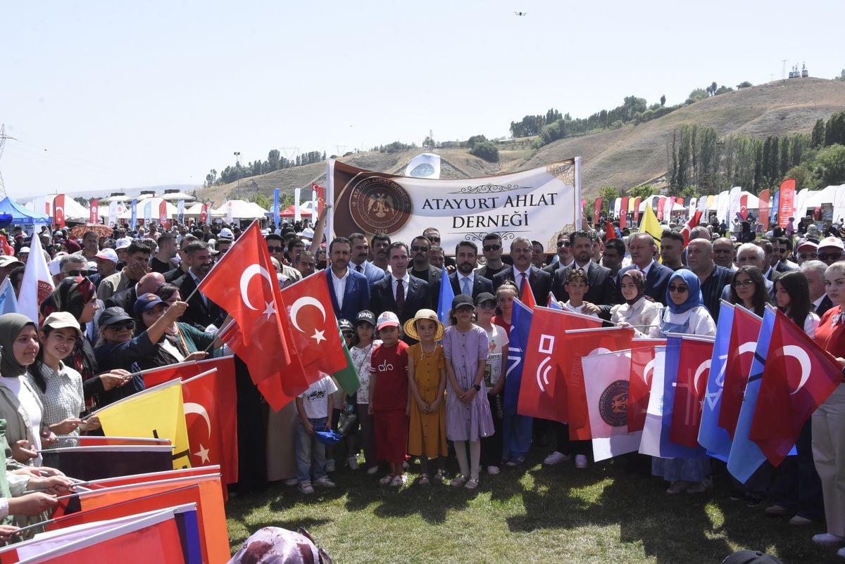 Malazgirt Zaferi'nin 955. Yılı Ahlat'ta Coşkuyla Başladı