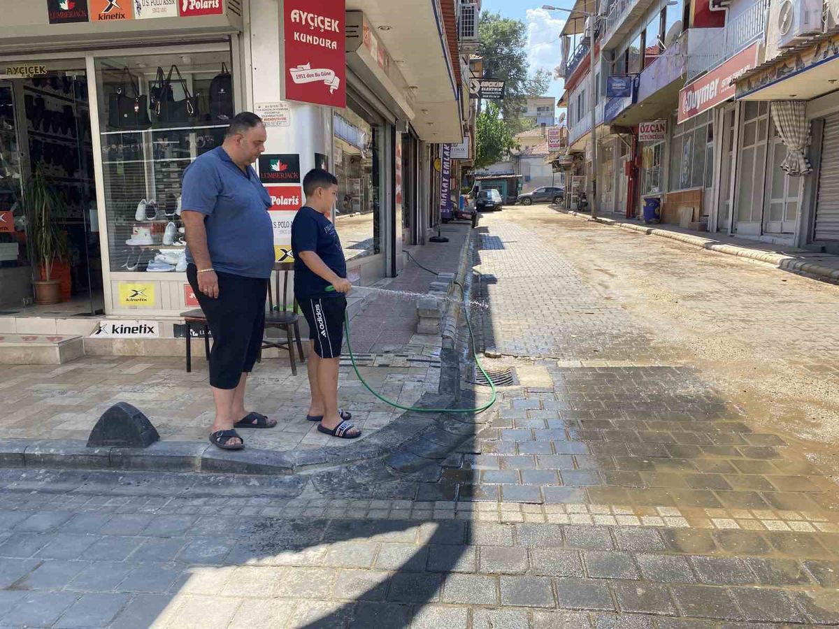 Alaşehir'de 40 Derece Sıcaklık Hayatı Olumsuz Etkiliyor