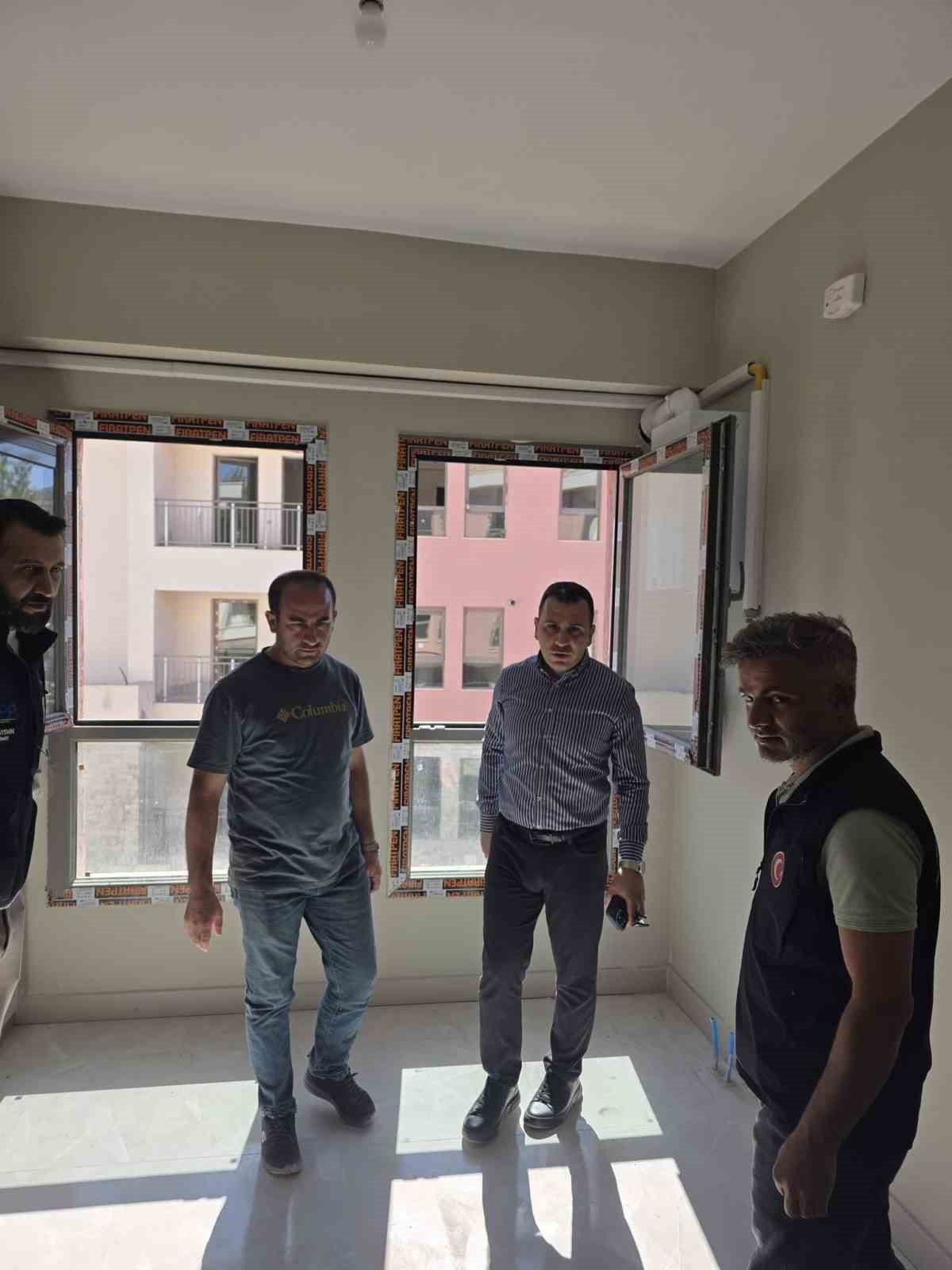 Gölbaşı Kaymakamı Algın, rezerv alanındaki konut projesini inceledi