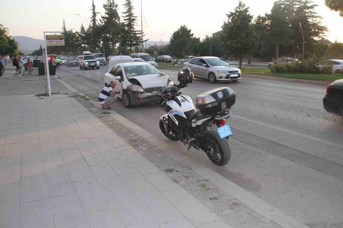 Beyşehir'de Zincirleme Kaza: 3 Yaralı