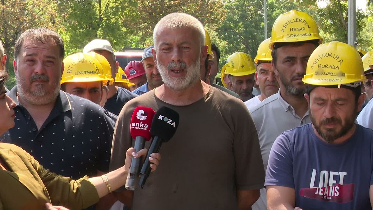 Maden işçilerinin Bakanlık önündeki eylemi 14. gününde: 'Başlarım itibarına, hakkımı versin'