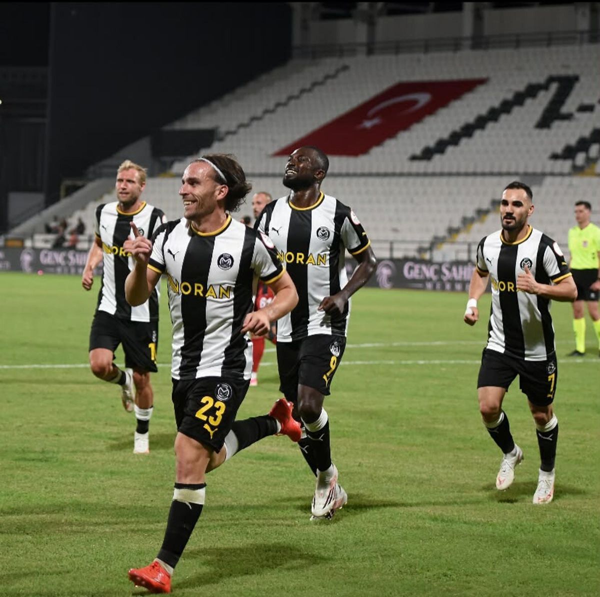 Manisa FK, Sivasspor Karşısında 3'te 3 Peşinde