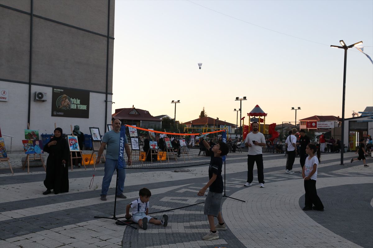Akyazı'da Gençlik ve Spor Festivali coşkusu