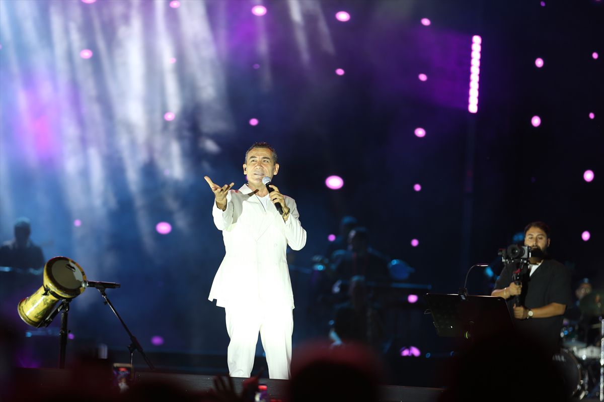 Ordu Kültür Yolu Festivali'nde Ferhat Göçer rüzgarı