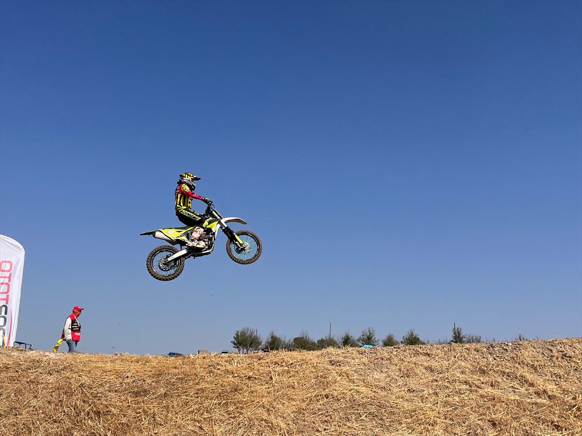 Hayrabolu'da Motokros Şampiyonası Sona Erdi