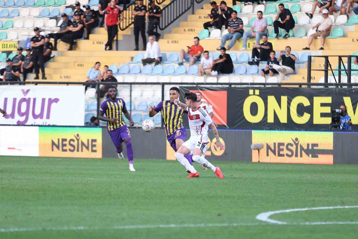 Eyüpspor-Gaziantep FK: İlk yarı golsüz