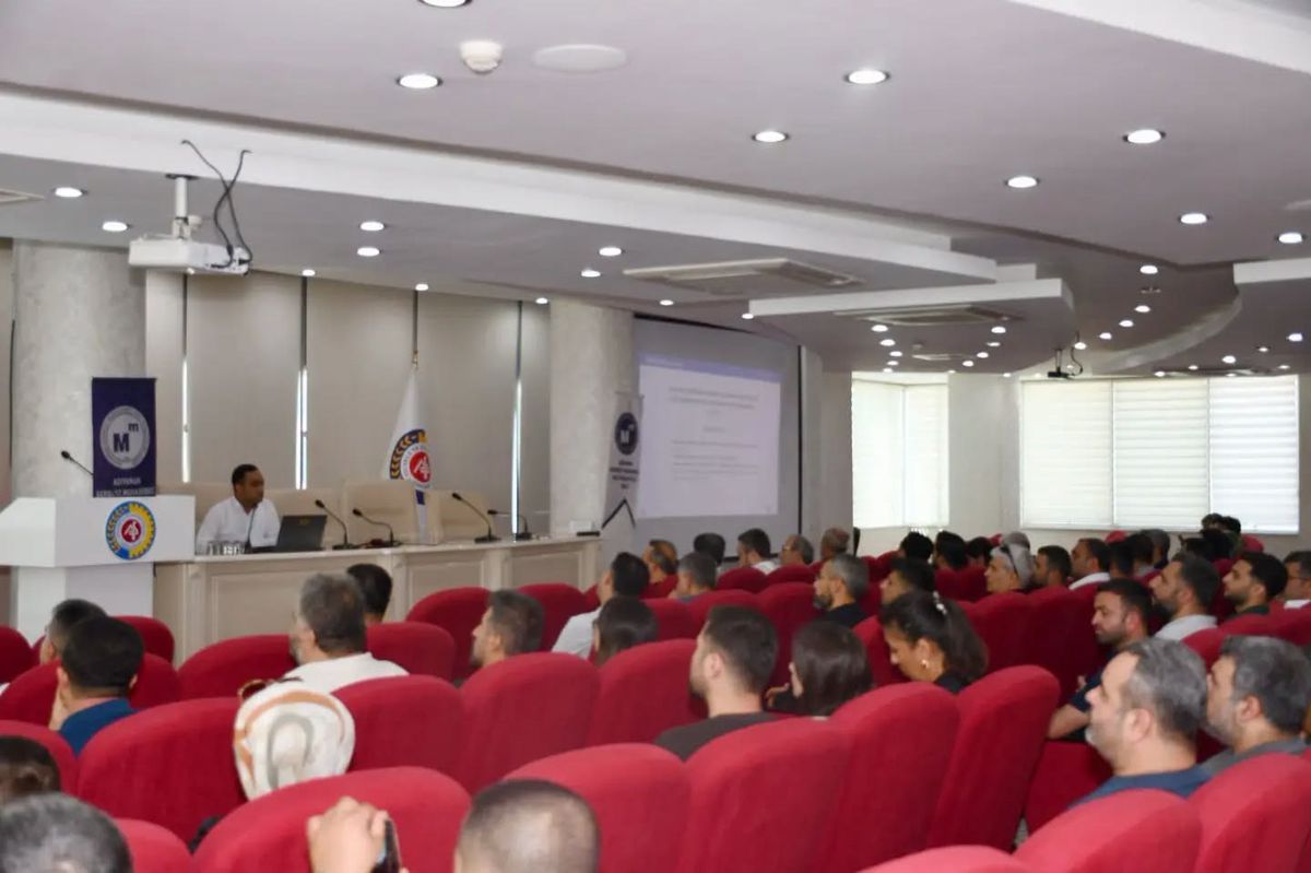 Adıyaman'da muhasebecilere Elektronik Ticari Defter Sistemi anlatıldı