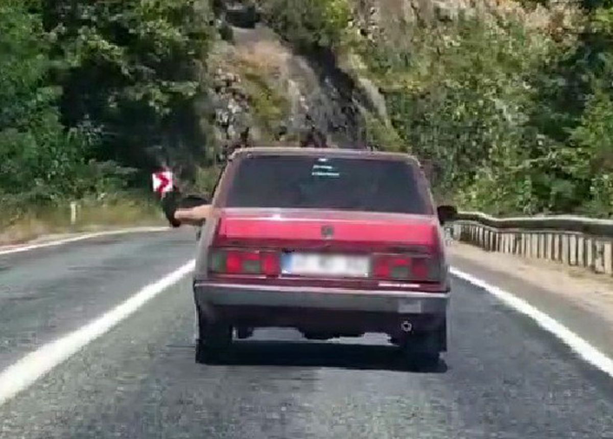 Karabük'te Tehlikeli Yolculuk: Ayaklar Camdan Dışarıda