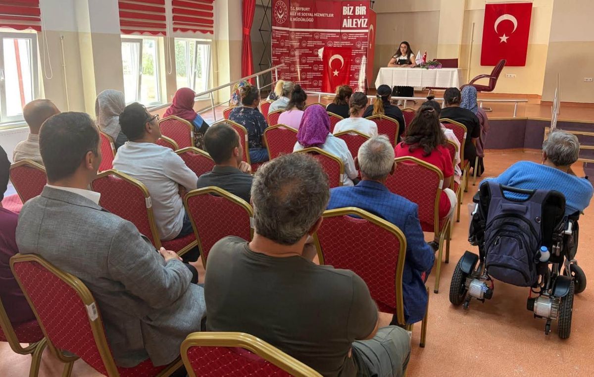 Bayburt'ta Engelsiz Yaşam Merkezi'nde Sağlıklı Yaşam Eğitimi