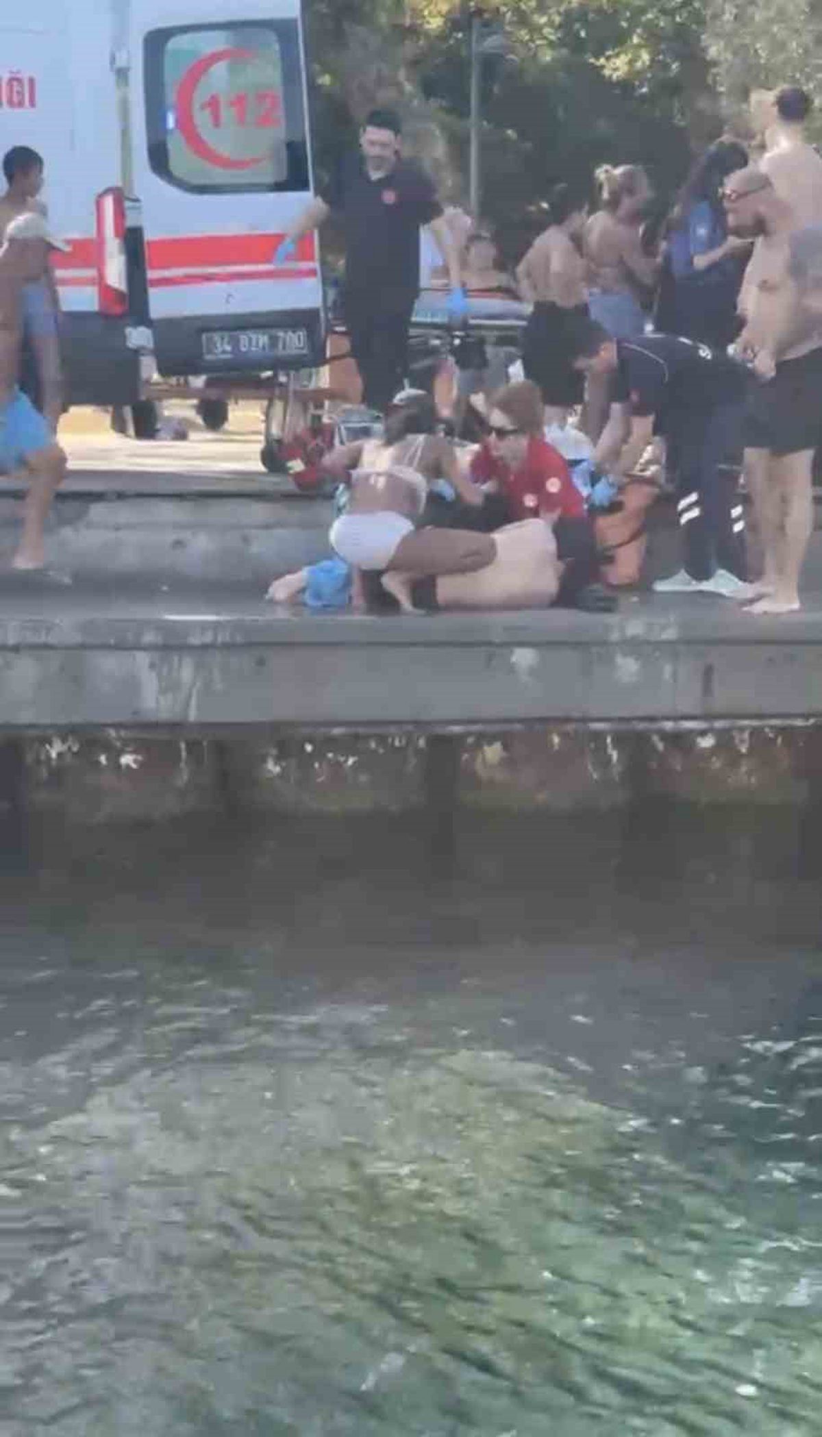 Bebek Sahilinde Boğulma Tehlikesi