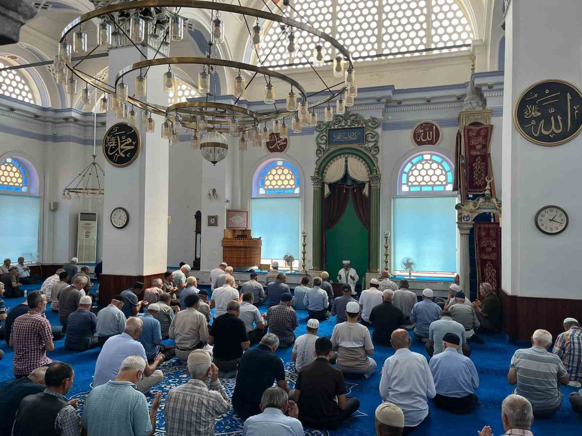 Mevlidi Nebi Kandili Burhaniye'de Coşkuyla Kutlandı