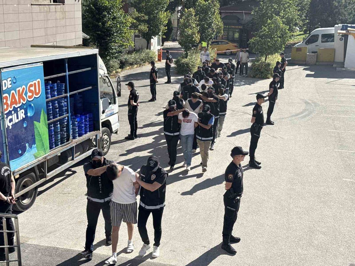Eskişehir'de 147 Bin Uyuşturucu Hap Ele Geçirildi: 9 Gözaltı