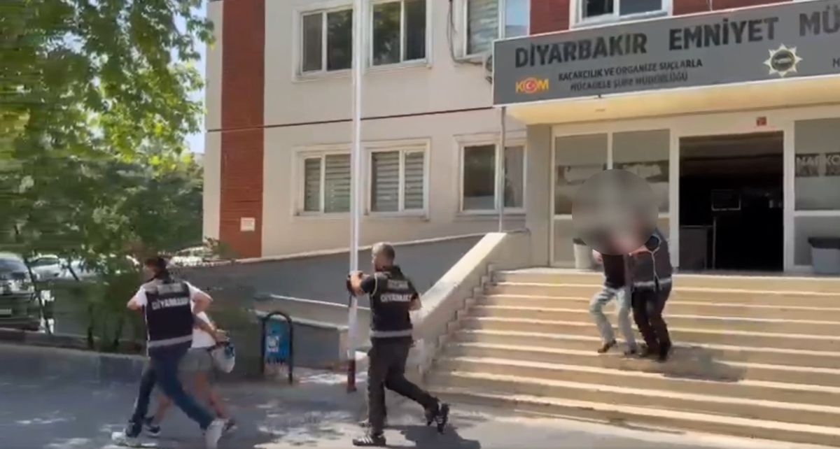 Diyarbakır'da el bombası operasyonu: 4 tutuklama